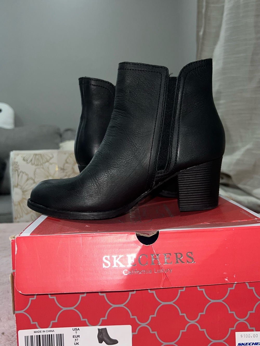 Skechers Black Leather Ankle Booties with Stacked Block Heel